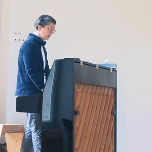 Accompagnement au piano pour séance de chant prénatal